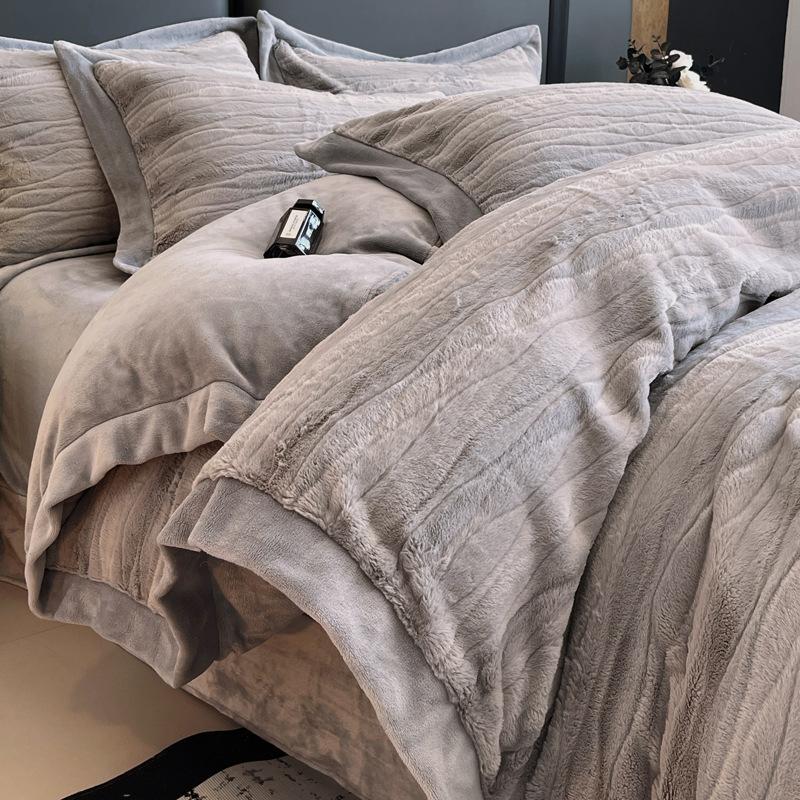 Light Luxury Simple Rabbit Fleece Four-Piece Set Solid Color Thickened Milk Fleece Bedding Mattress Quilt Cover