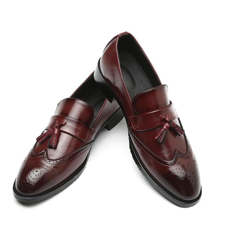 Mocassini in Pelle da Uomo Taglia Grande con Nappe e Traforature Scarpe Eleganti