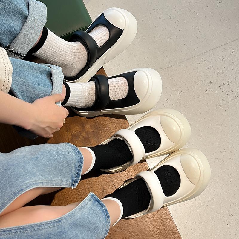 Thick-Soled Clogs for Women 2026 Summer Outdoor Mary Jane Elevated EVA Slippers Ultra-Soft Cushioning Non-Slip Beach Sandals