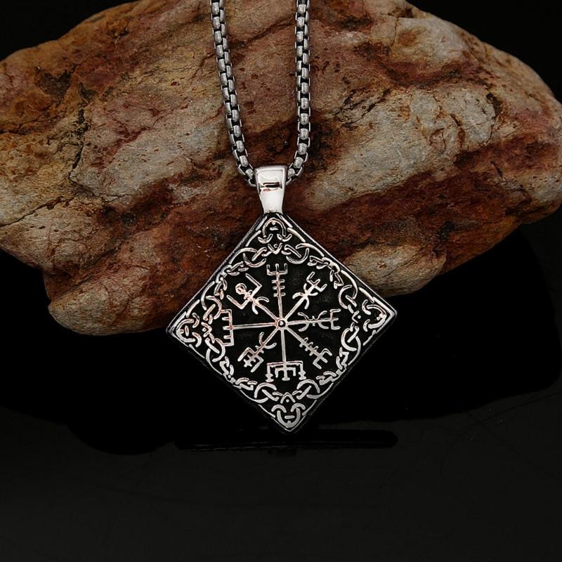 Nordic Charm Compass Pendant Necklace Lightweight Stainless Steel Chain With Ancient Symbolic Meaning For Daily Wear