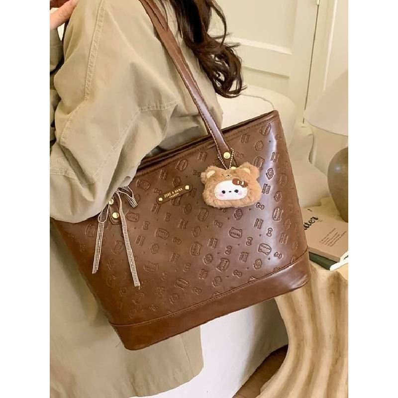 Retro Hello Kitty Cat Shoulder Bag For Women And Men With Pu Material And Spacious Storage
