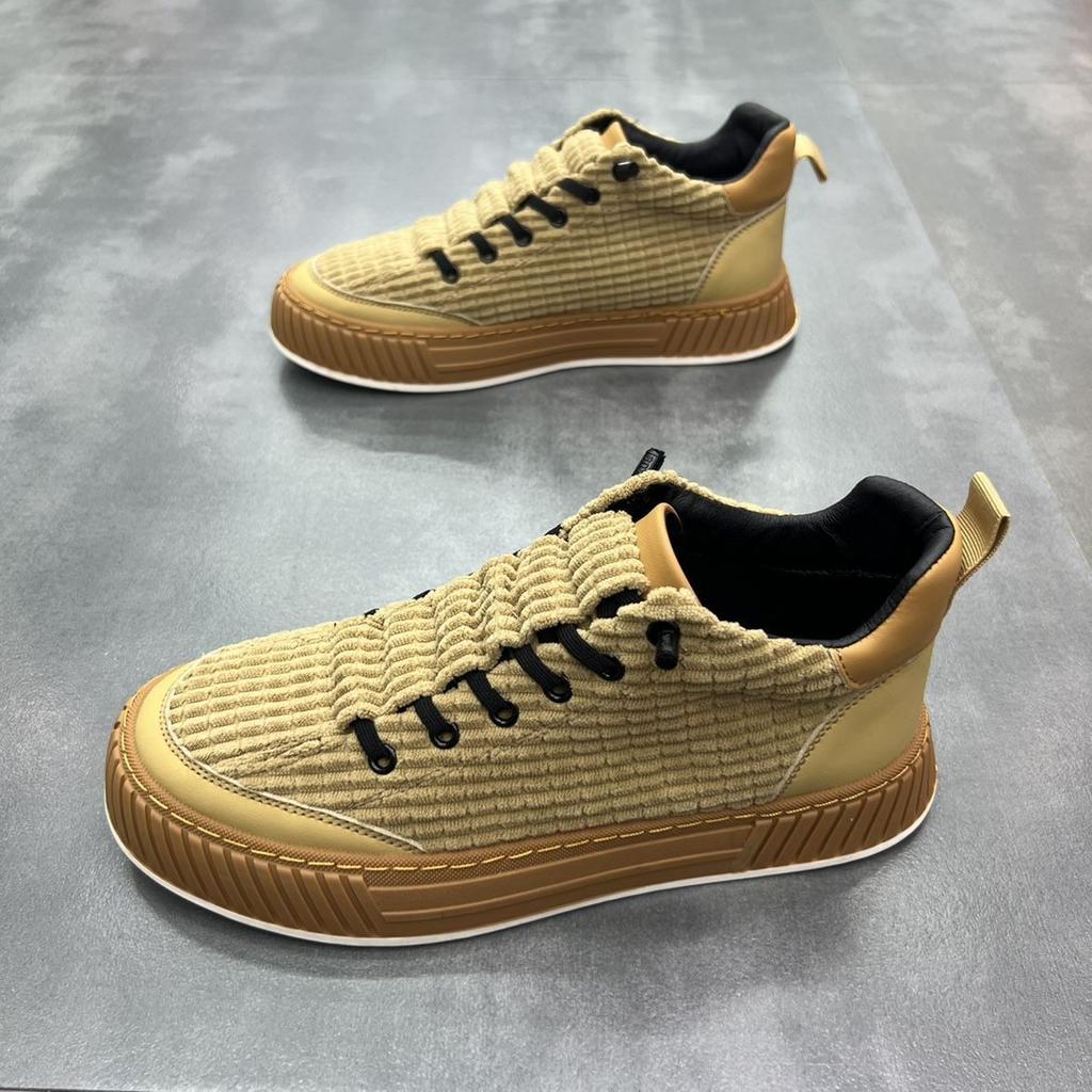 Men's shoes 2026 Spring and Autumn new casual shoes Korean version low top board shoes comfortable and trendy to step on
