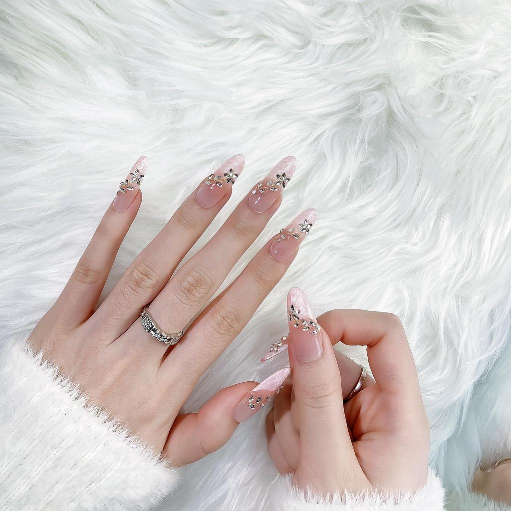 Handmade Luxury Rhinestone Transparent Long Wearable Nail Tips