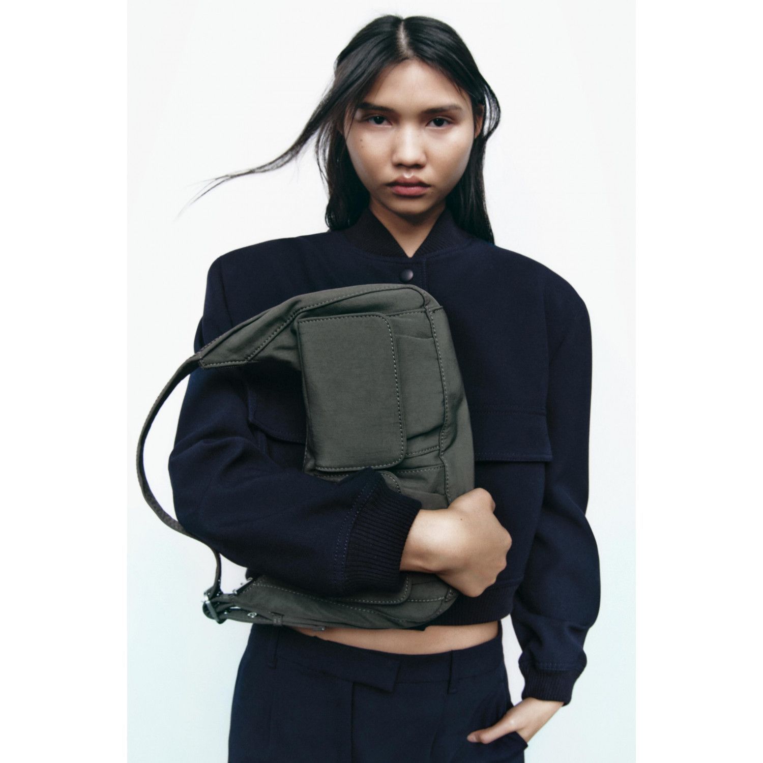 

NYLON SHOULDER BAG WITH POCKETS