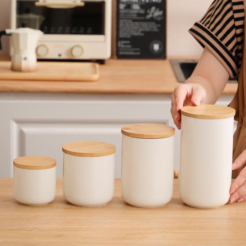 ZISIZ Glossy White Ceramic Storage Jar Set