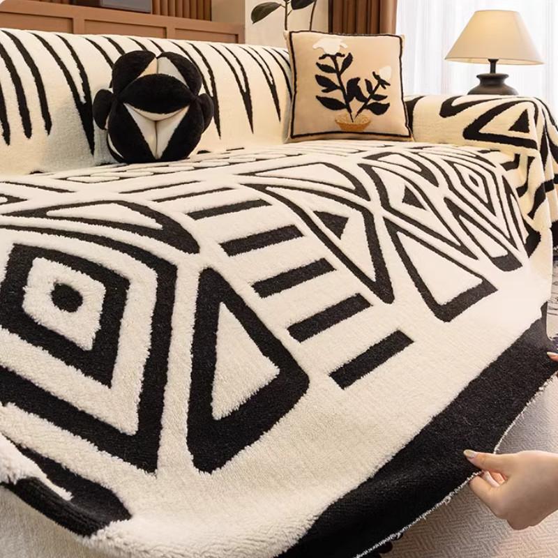 Geometric Patterns Thickened Winter Plush Warm Sofa Cover Durable Couch Cushion for Living Room Furniture Dust-proof Blanket