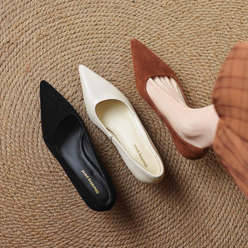 New comfortable middle heel fashion single shoes solid color leather shoes non-slip beef tendon soft sole large size fine heel pointed shoes