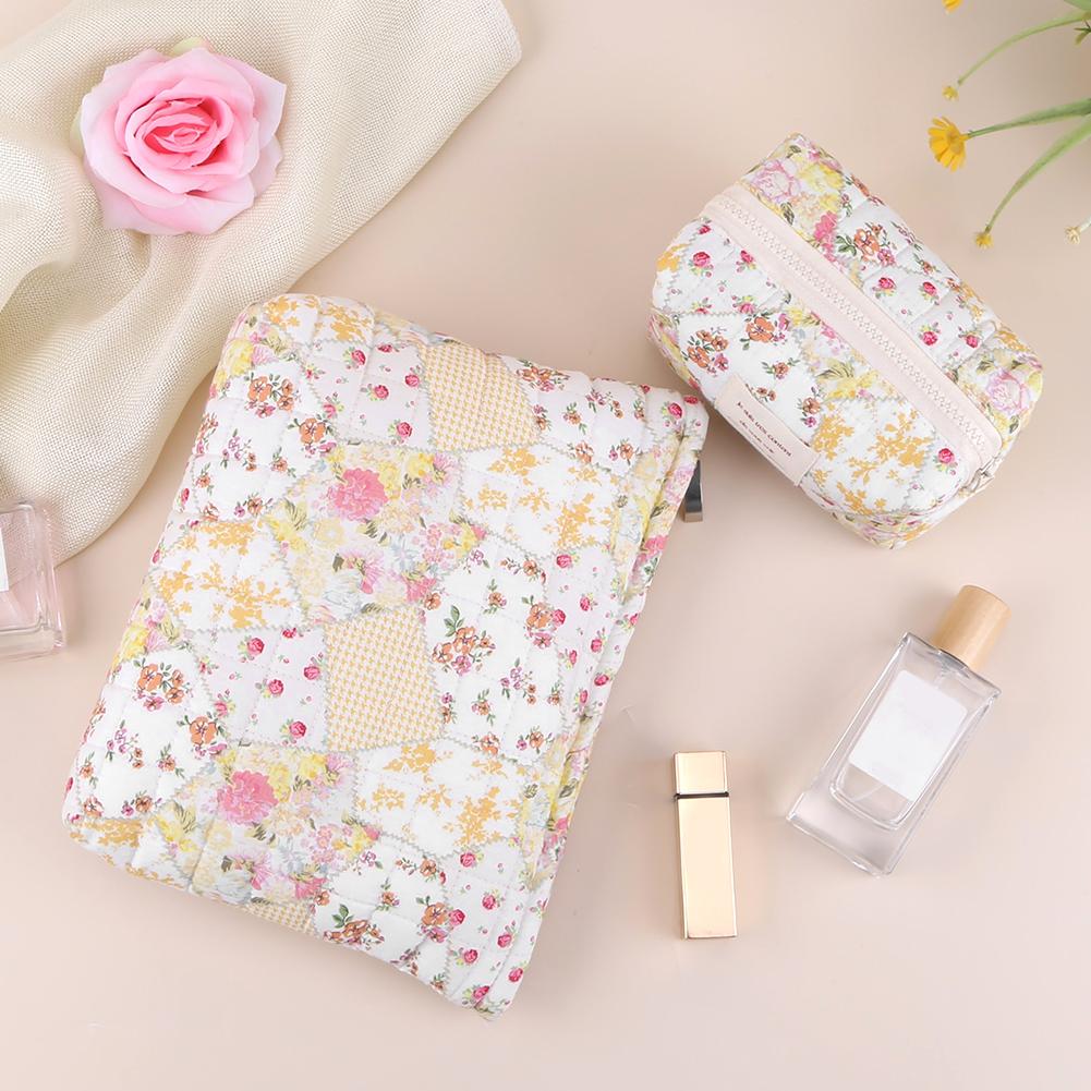 2Pcs Quilted Makeup Bag Floral Cosmetic Bag Soft Makeup Organizer Bag Padded Aesthetic Zipper Pouch Makeup Storage Bag