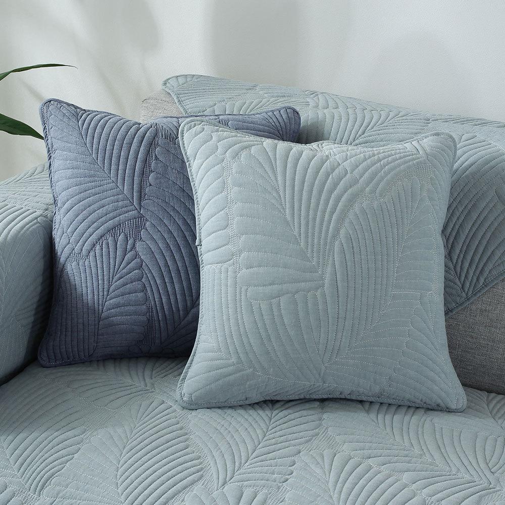 Nordic Sofa Cushion Fabric Four Seasons Universal Cushion Non-Slip Simple Winter Leather Sofa Cover Backrest Towel Solid Wood