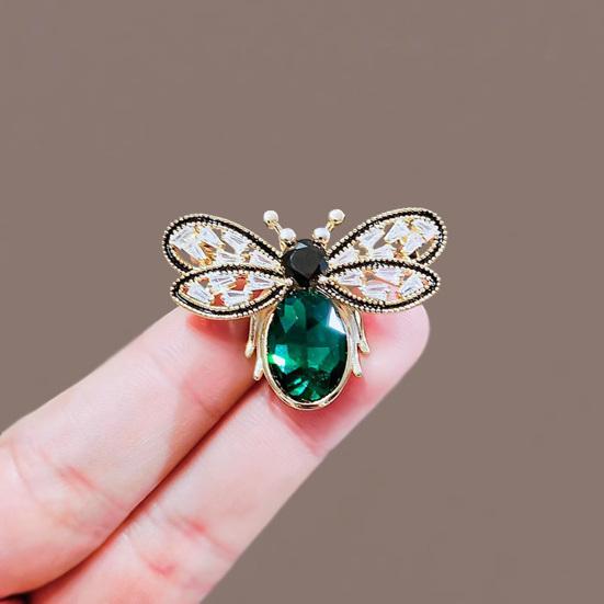Women Brooch Sparkling Rhinestones Bee Shape Lapel Pin Suits Coats Bags Scarves Badge Versatile Accessory