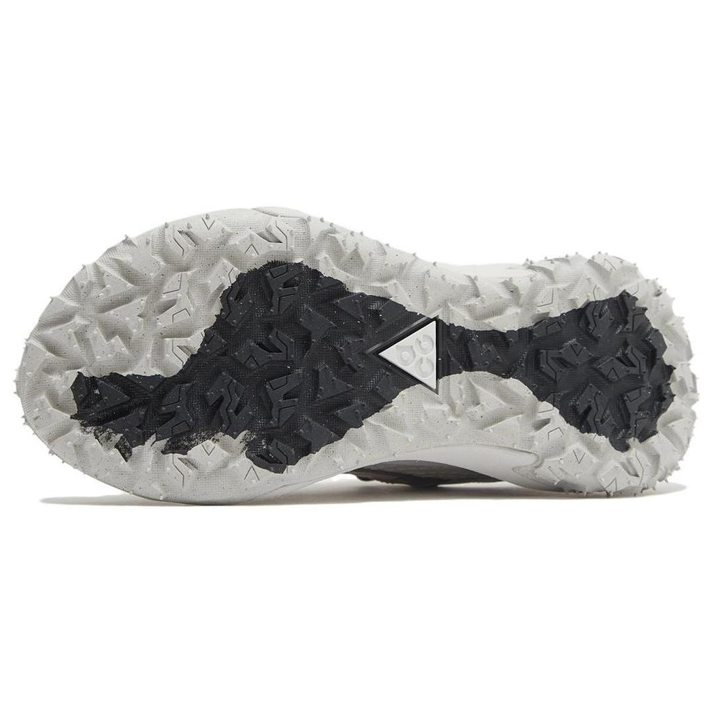 Nike ACG Mountain Fly 2 Low Eisenerz Unisex Sneaker Grau Hell-Eisenerz Schwarz DV7903-003