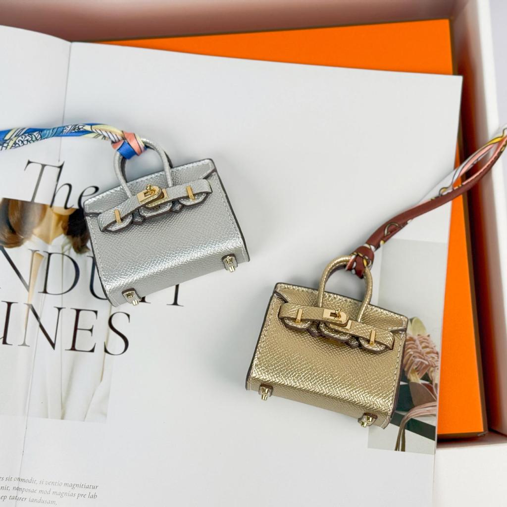 Chic Mini Bag Charm - Cute Earphone Pouch & Coin Purse with Car Keychain Decoration.