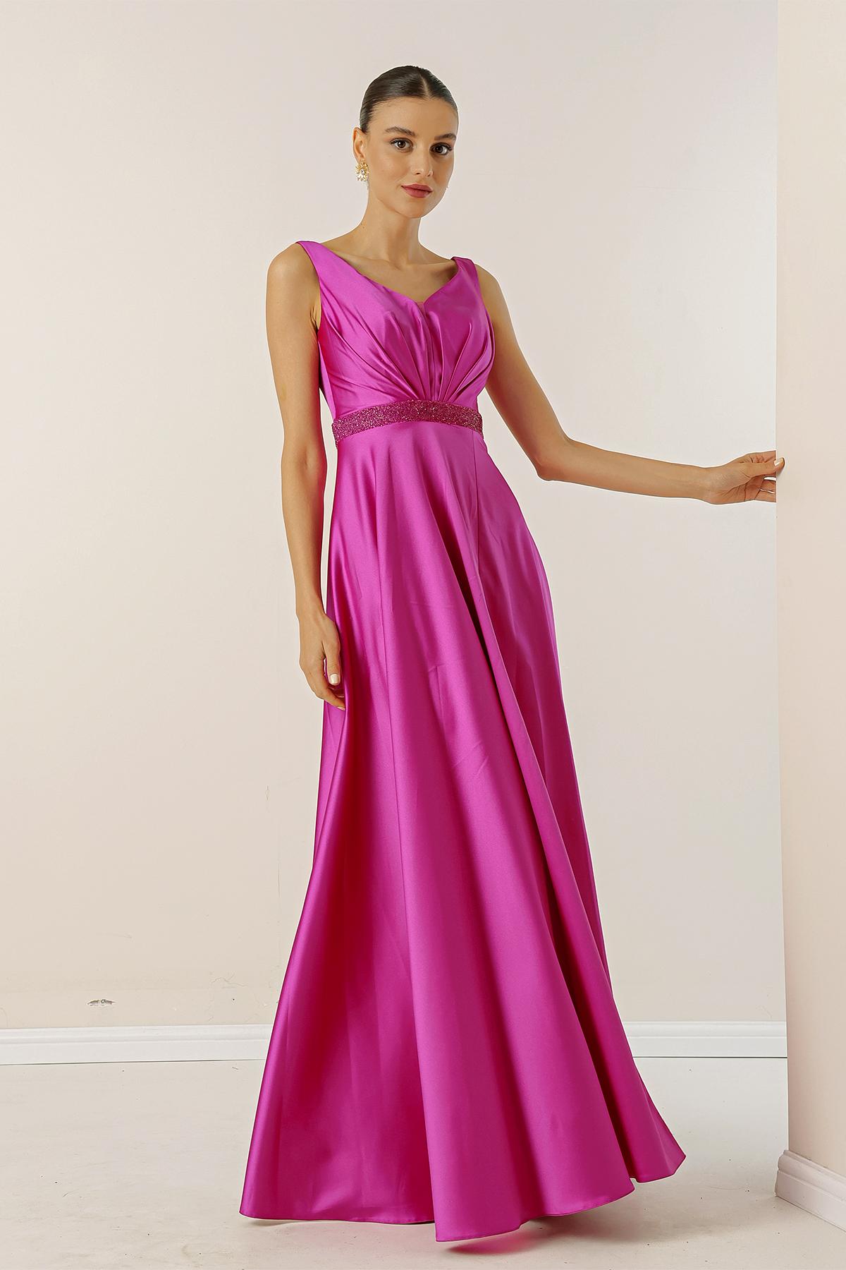 

Длинное атласное платье широкого размера с V-образным вырезом, толстым ремешком на талии, подкладкой из бисера L фуксия