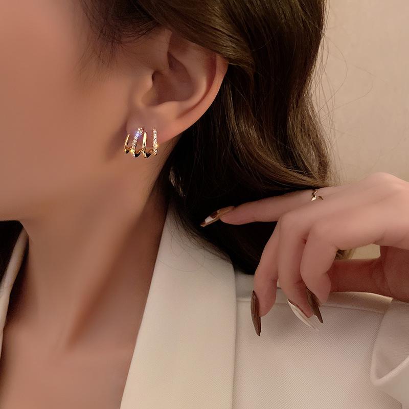 

Multi Layer C Shape Hoop Earrings Women Rhinestone Winding Fashion Ear Jewelry 1pair золотий