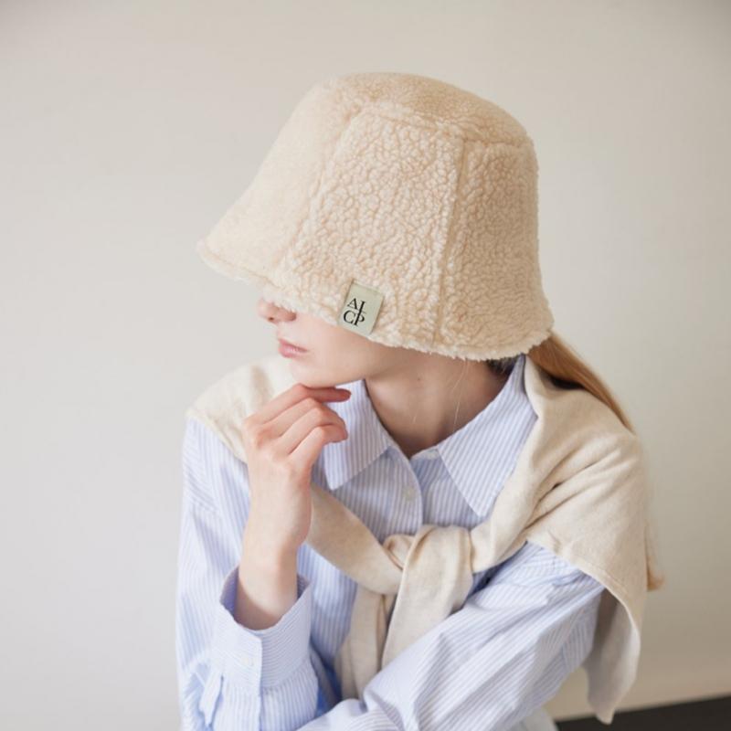 Allincomplete Teddy Reversible Bucket Hat  3 Colors 
