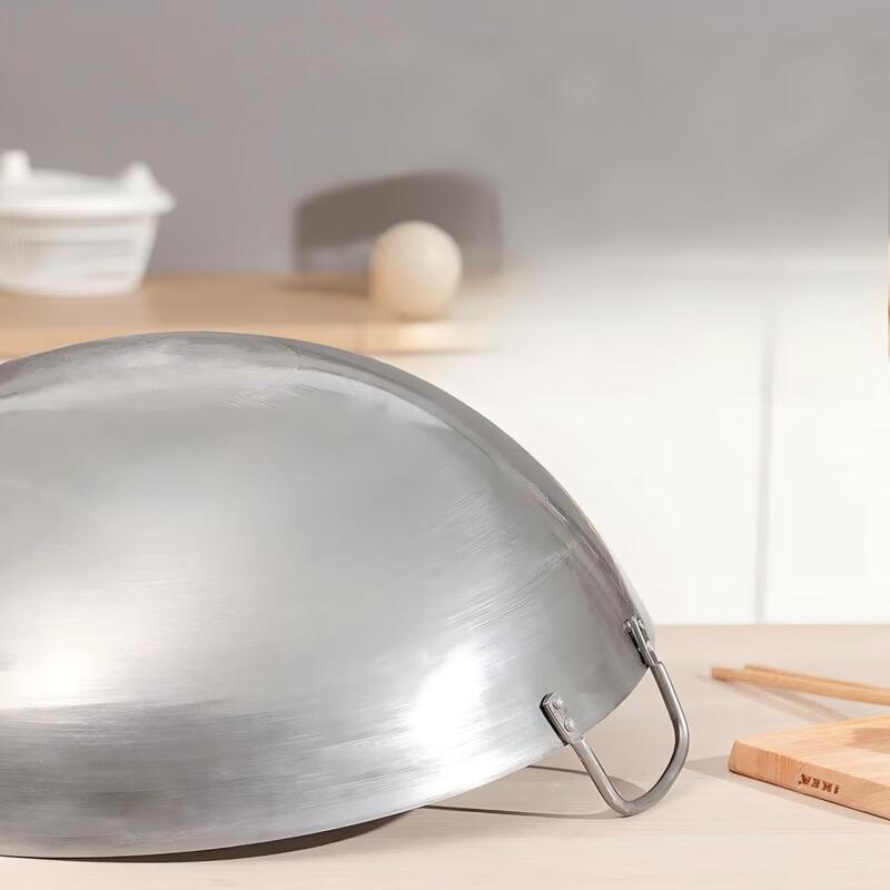 Classic Double-Handle Cast Iron Wok