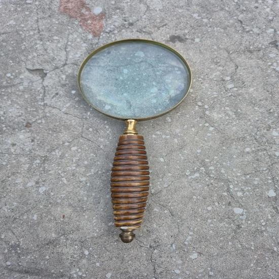 Brass Magnifying Glass, Wooden Handle, 10X Lens Birthdays, Wedding, Retirements, Housewarmings, Christmas, Thanksgiving, Easter, New Year