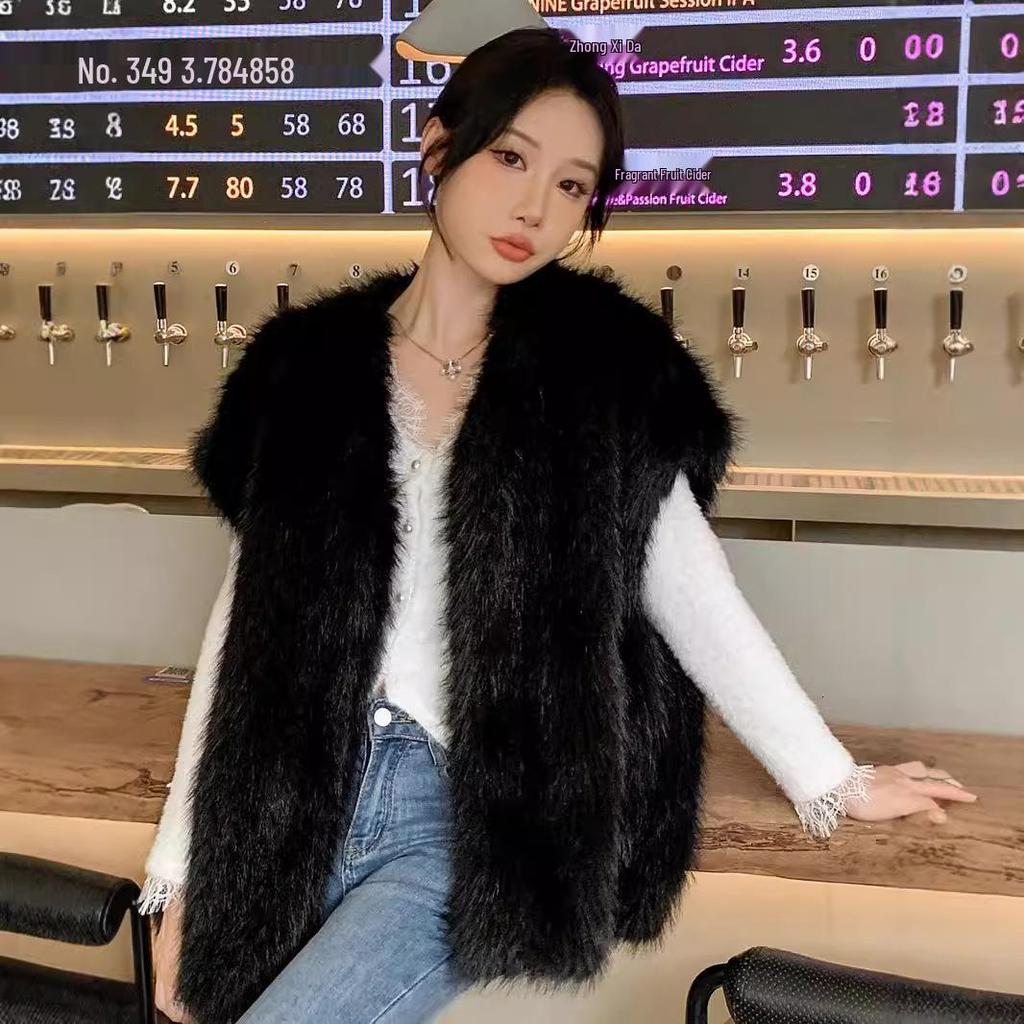 European Mid-Length V-Neck Fox Fur Vest for Women - Autumn/Winter Collection