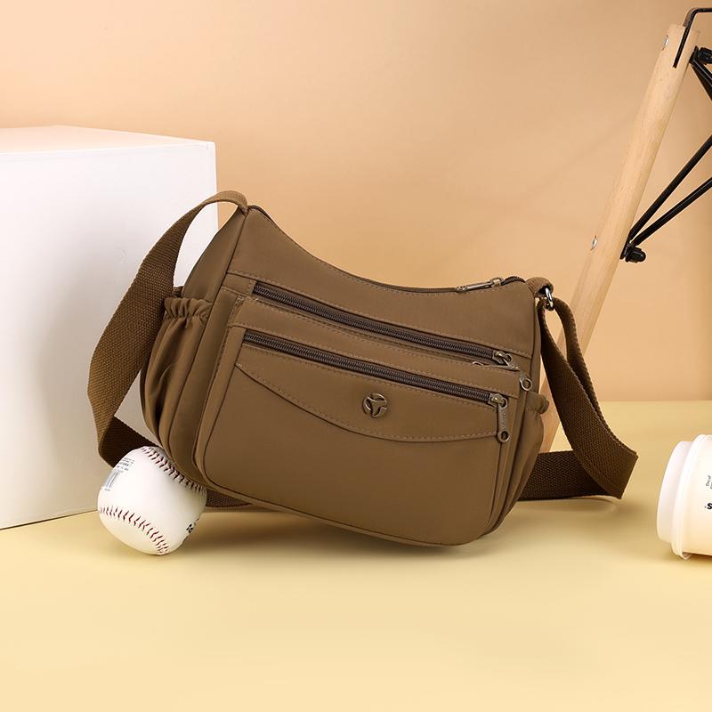 Lightweight Large Capacity Shoulder Bag Water-repellent Nylon Women's Crossbody Bag