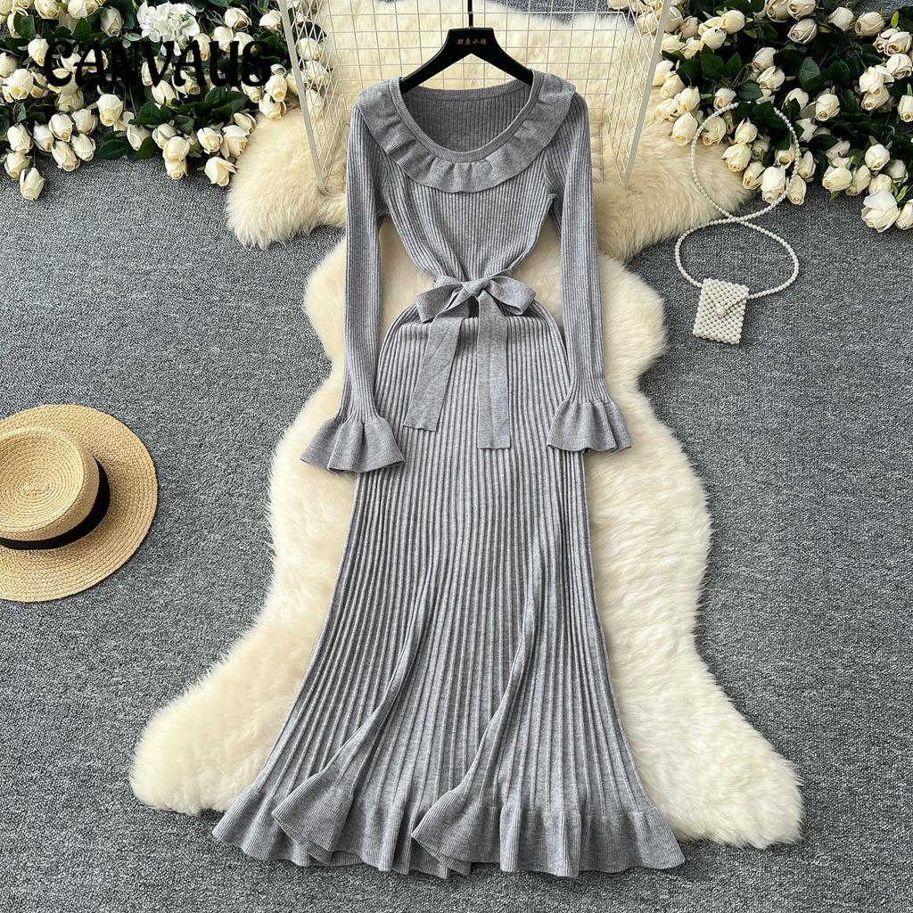 Rochii tricotate Rochie lungă, cu mâneci evazate, cu volane, de iarnă, șic, ușoară, de lux