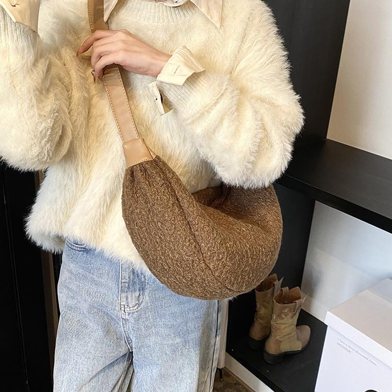 IELGY Autumn Winter Big Bag Fashionable Popular One-Shoulder Large-Capacity Class Commuter Cross-Body Dumpling Bag
