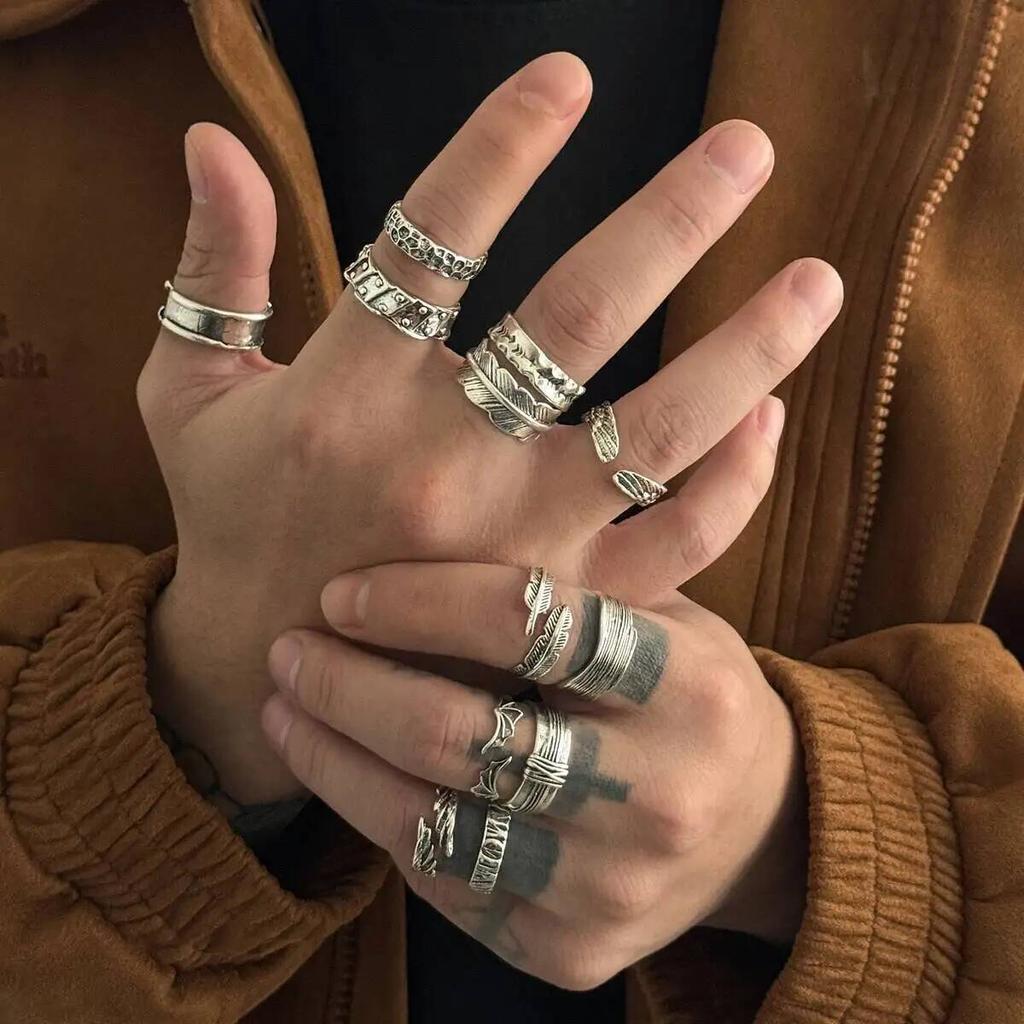 Ingemark Set da 12 Pezzi Anelli Punk Aperti con Piume per Uomo Hip Hop Geometria Ali di Pipistrello Colore Argento Anello per Falange Regolabile Gioielli Maschili