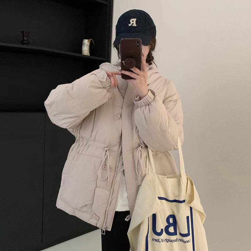 Hooded small down jacket women's short 2024 winter waist design sense pig nose buckle warm jacket tide