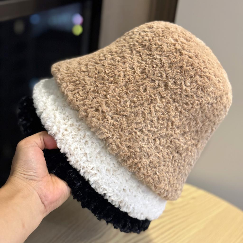 New Fisherman Hat Women's Autumn and Winter Solid Color Versatile Warm Plush Basin Hat Niche Design Plain Face Covering Bucket Hat