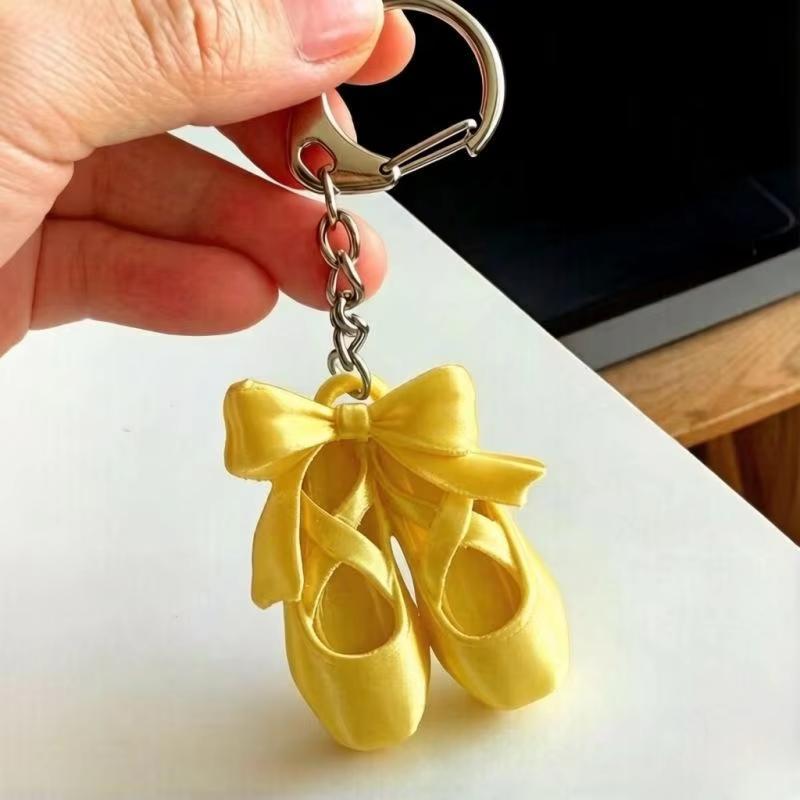 Ballet Shoes Bow Keychain Fashion Sweet Pendant 1Pcs Durable Key Ring Hanging Ornament for Girls Graduation Gift