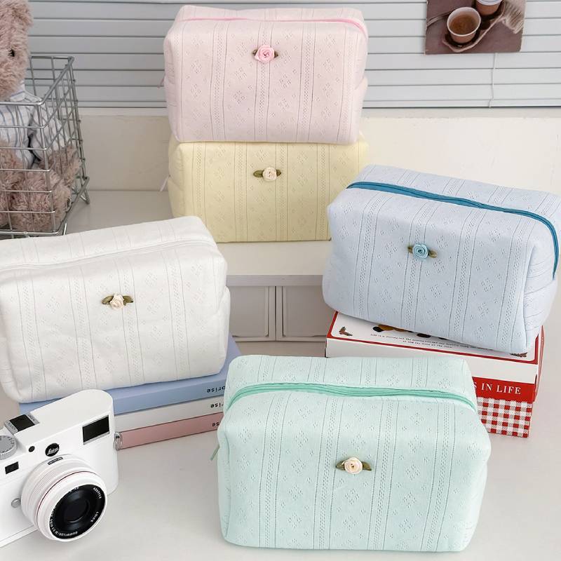 Small Rose Knitted Cotton Octagonal Makeup Storage Bag With Waterproof Design For Daily Use