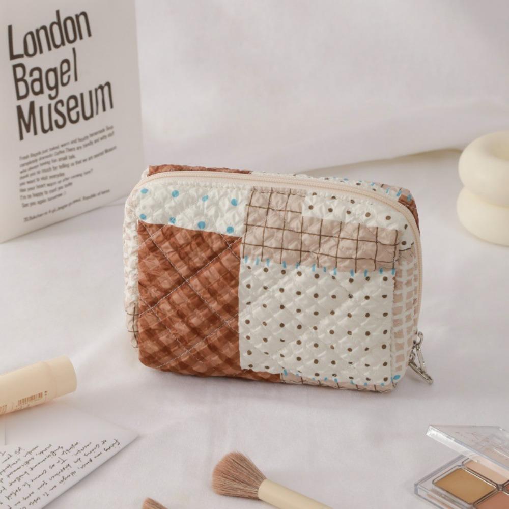 Cute Polyester Cotton Makeup Bag Large Capacity Portable Toiletry Bag Multipurpose Cosmetic Bag Girls