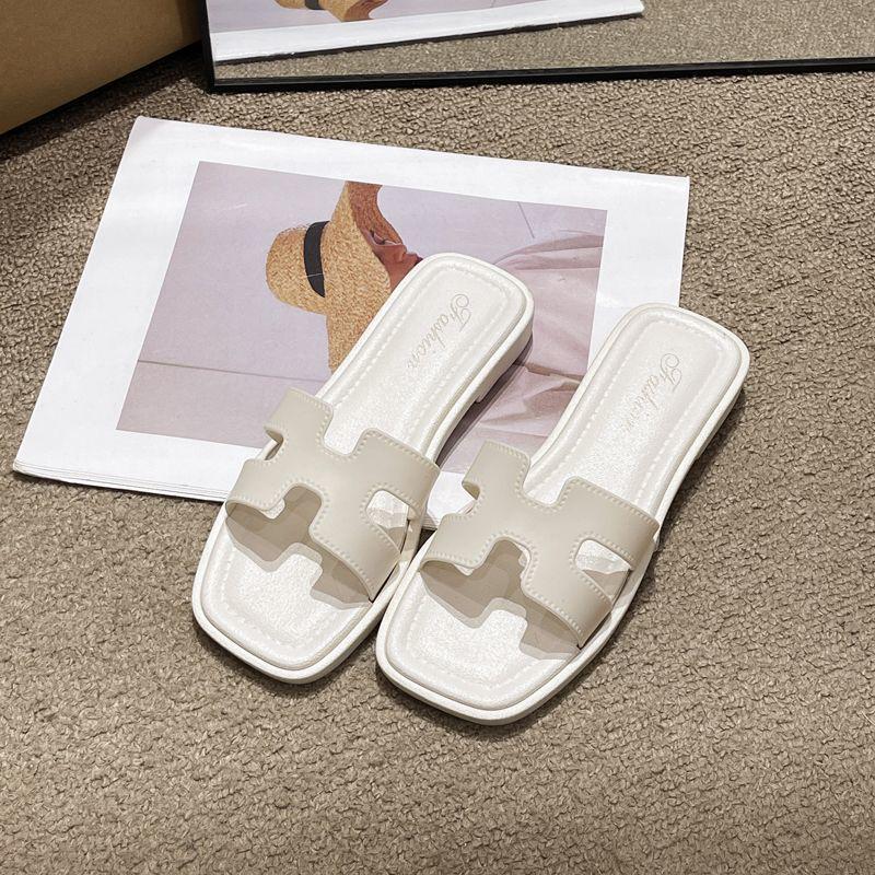 Korean-Style Square Toe Summer Flip-Flops for Women and Kids: Fashionable Outdoor Beach Sandals