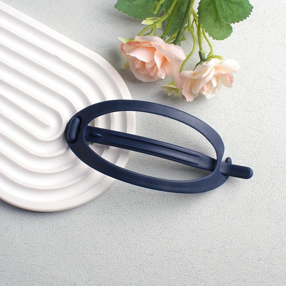 Elegant Solid Color Twist Hair Clip Simple, Versatile Oval Design with Hollow Detail for Women, One piece, Hair Clip