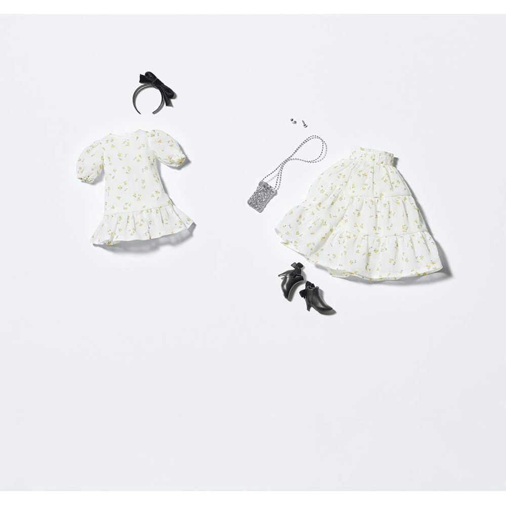 Licca-chan Doll LD-16 Very Collaboration Outfit Set Fashion Doll