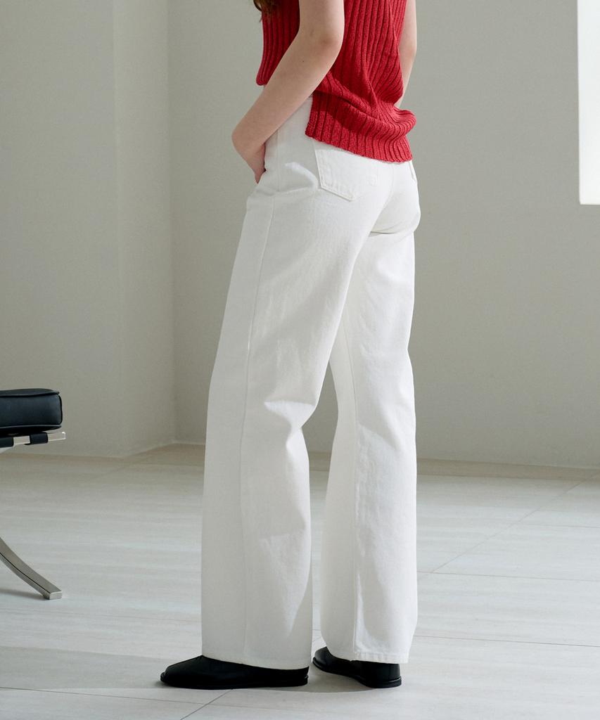 PLUNASTUDIO Semi-Wide Denim Pants (White)