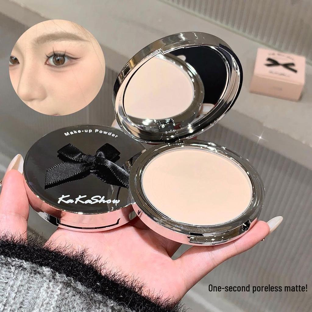 Kakashow Weiches Mattes Puder: Hautfreundlicher, ölregulierender, langanhaltender, wasserfester, schweißfester, nicht klumpender Touch-Up Concealer.