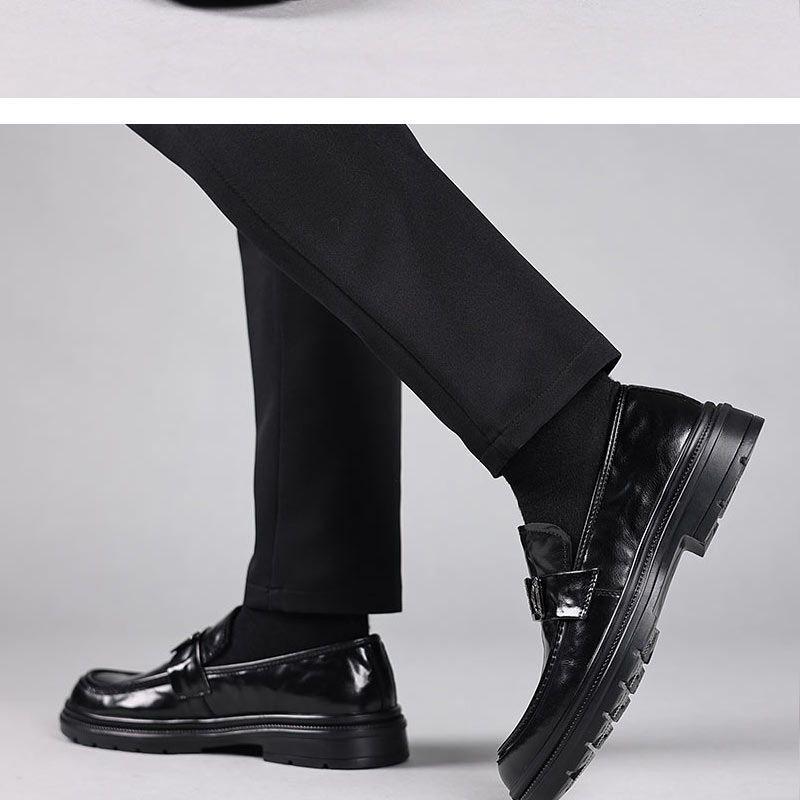 Herren Echt Rindsleder Atmungsaktive Slipper - Britischer Stil, Business Formal & Freizeit Slipper in Schwarz.