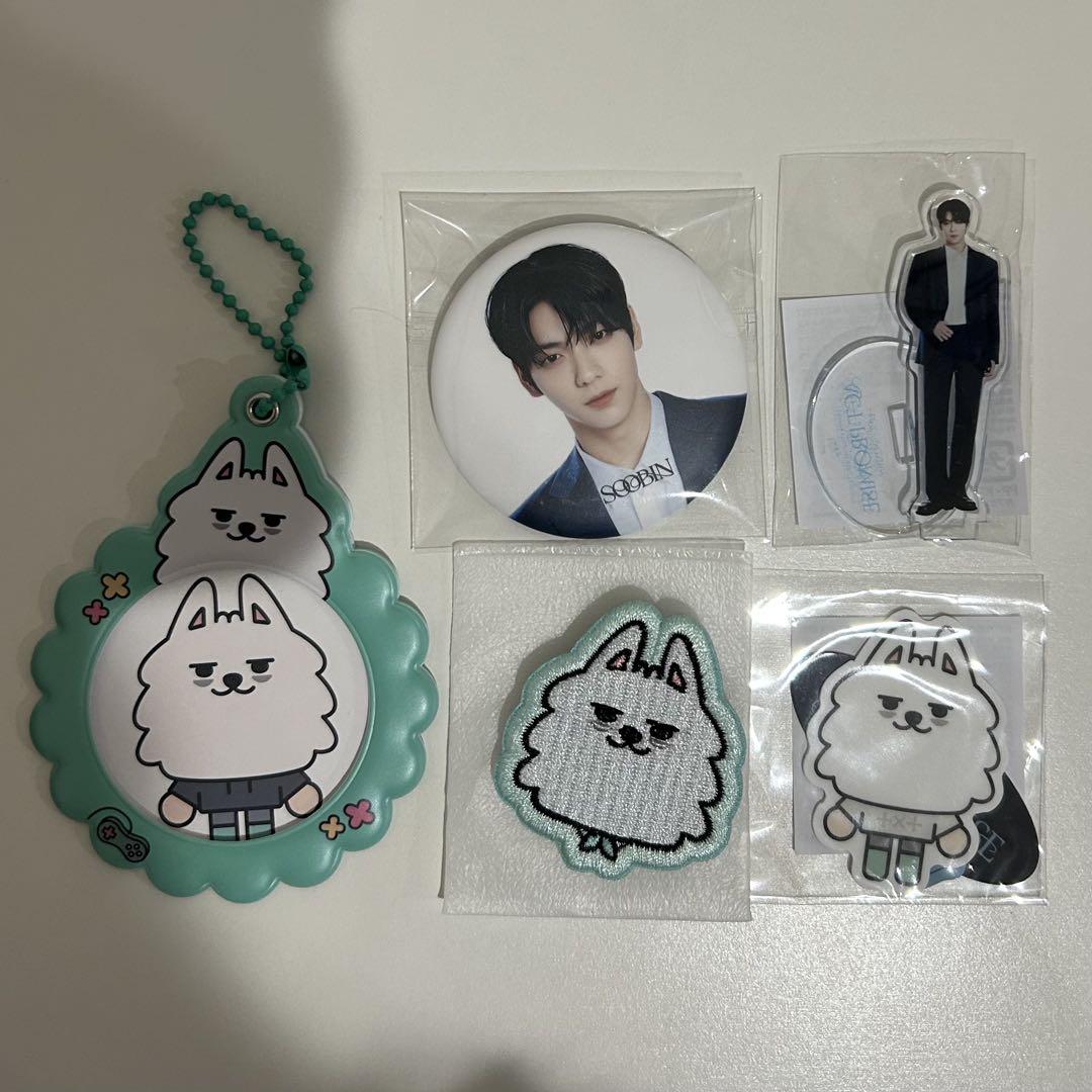

[USED] txt Subin badge, cover holder, sticker, acrylic stand, pin badge