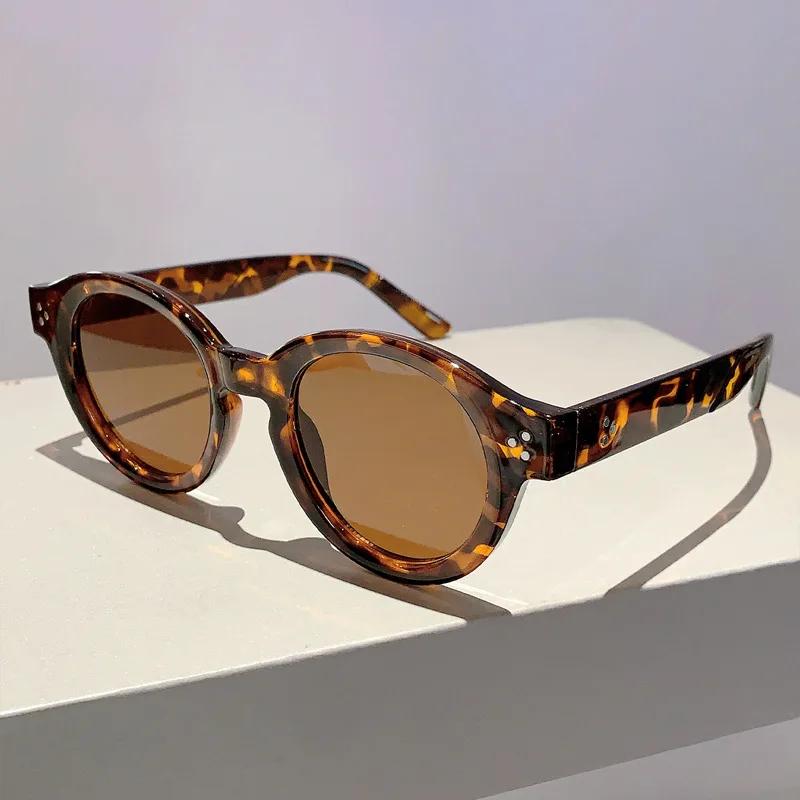 Vintage Double Color Round Sunglasses Women For Men  New Luxury Brand Designer Sun Glasses Punk Popular Classic Rivet Shades