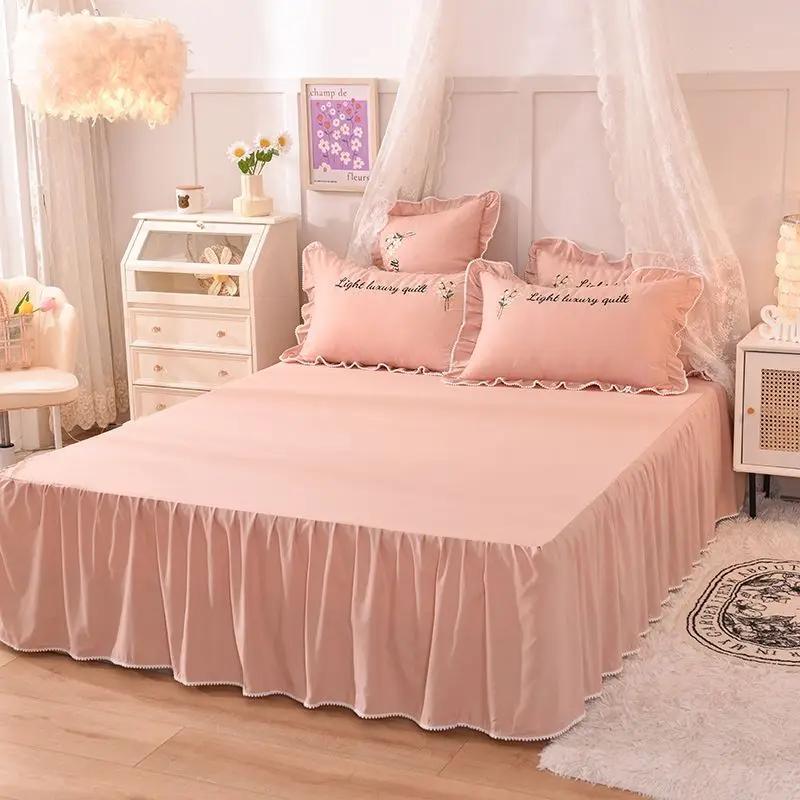 Seasonal Universal Skin Friendly Bedspread Thick Cotton Padding Modern Minimalist Anti Slip Protective Cover