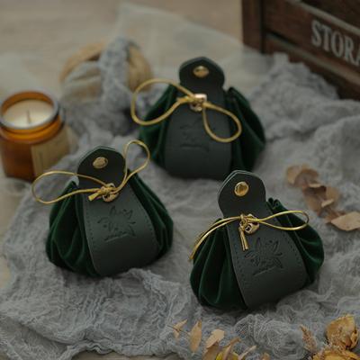 Geschenktüte mit Kordelzug, Flanell-Textur, Schnallenverschluss, tragbares Dekor, Geschenk, weit verbreitet, Kunstleder, Party, Süßigkeitenbeutel, Hochzeitsornament