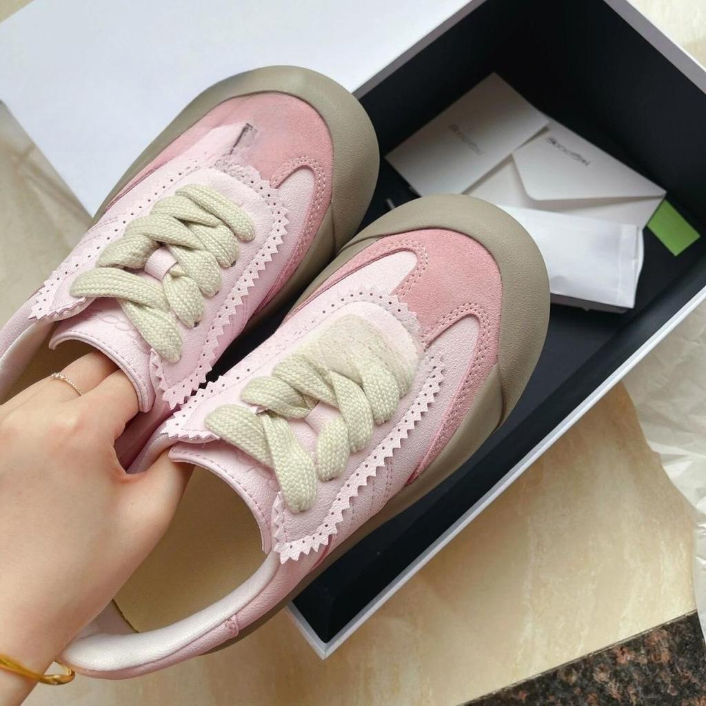 Rosa deutsche Trainingsschuhe Damenschuhe neue Frühling Plateau erhöhende Schuhe Retro flauschige Schuhe lässige Board-Schuhe Sportschuhe