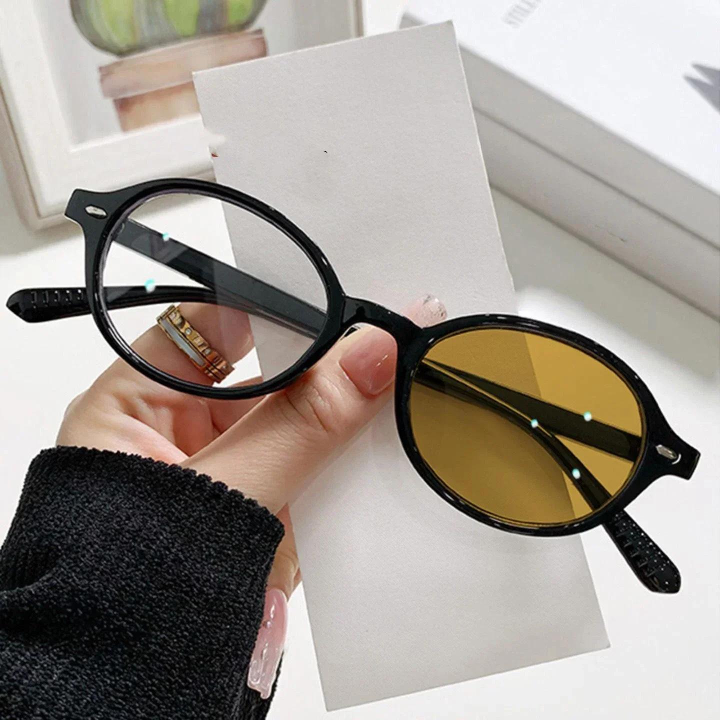 

Unisex Near Sight Pochromic Glasses Fashion Retro Color Changing Myopia for Women Men Oval Frame Anti-UV Eyeglasses 0-1.0-4.0 -1.5