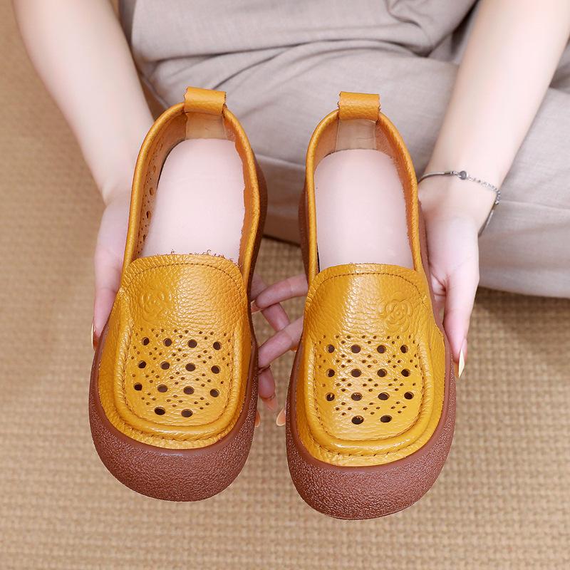 Spring and Summer Genuine Leather Mother's Shoes Women's Korean Version One Foot Kick Round Toe Hollow Single Shoes Women's Casual Shoes Hole Shoes