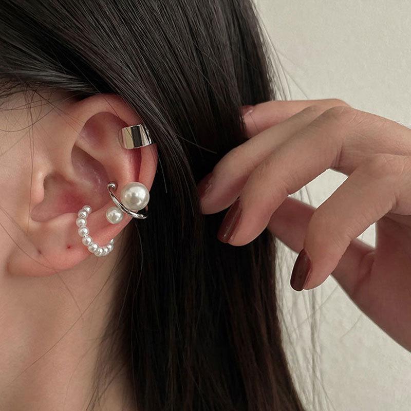 Korean Style Pearl Ear Cuff for Women - Retro Geometric Patchwork Earrings