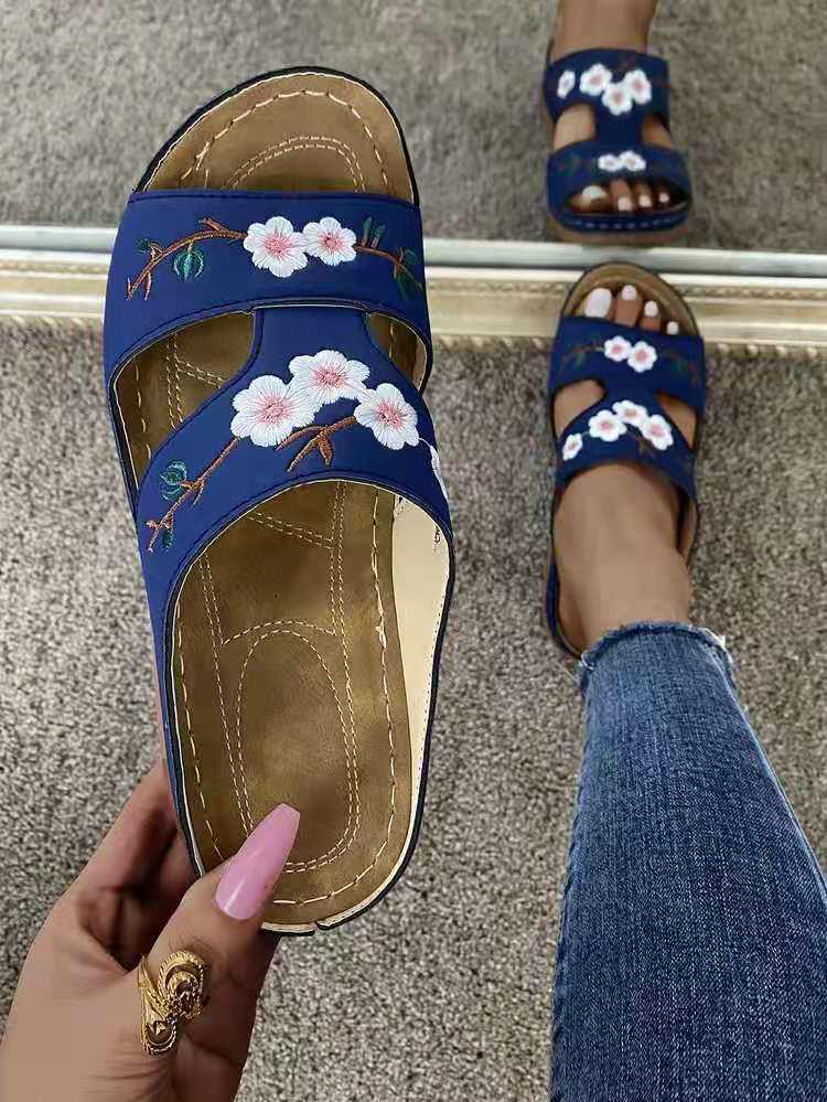 Women's Summer Flower Wedge Sandals: Casual Beach Outdoor Slippers
