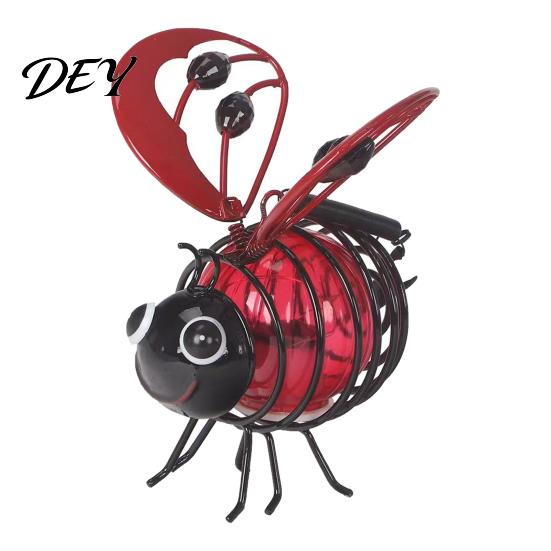 Eco Friendly Yard Lighting Ornaments Solar Bee Garden Light, Outdoor Solar-Powered Metal Lantern, Waterproof Automated Dusk to Dawn Hanging Light for