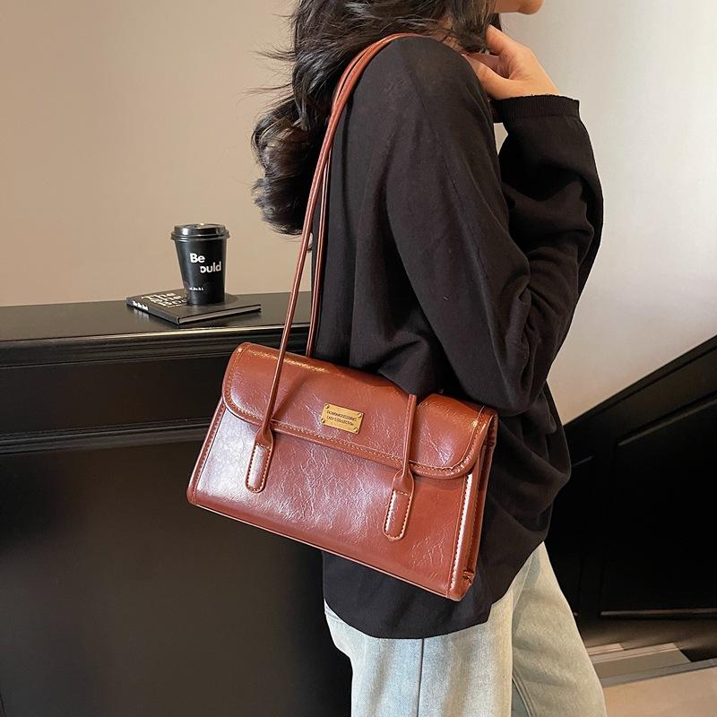 Retro niche commuter underarm bag women's 2025 new fashion shoulder bag simple and versatile handbag