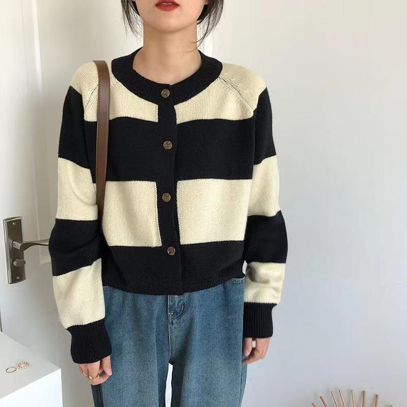 Autumn and Winter Fashion Loose Striped Knitted Cardigan Women's Casual Single-breasted Sweater Female