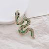 Stylish Serpents Inspired Brooch Fashionable Serpentines Brooch in High Quality Metal with Sparkling Highlight